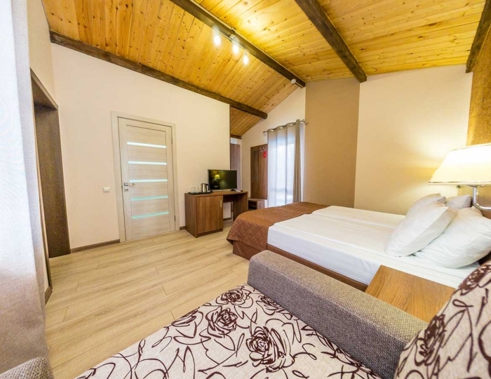 Делюкс - Гостевой комплекс «Хуторок»