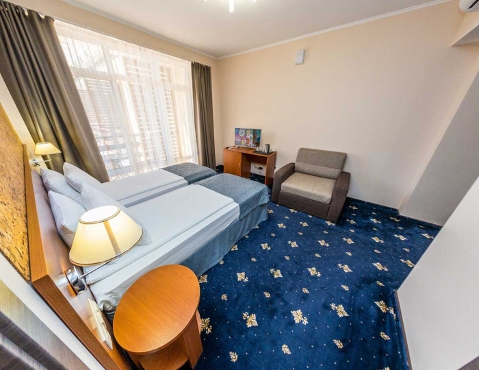 Делюкс семейный (новый корпус) - Гостевой комплекс «Хуторок»